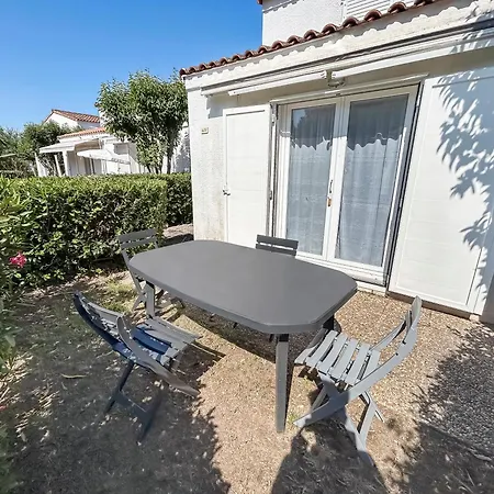 Duplex Lumineux Avec Terrasse Pres Des Plages Сasa de vacaciones Mandelieu